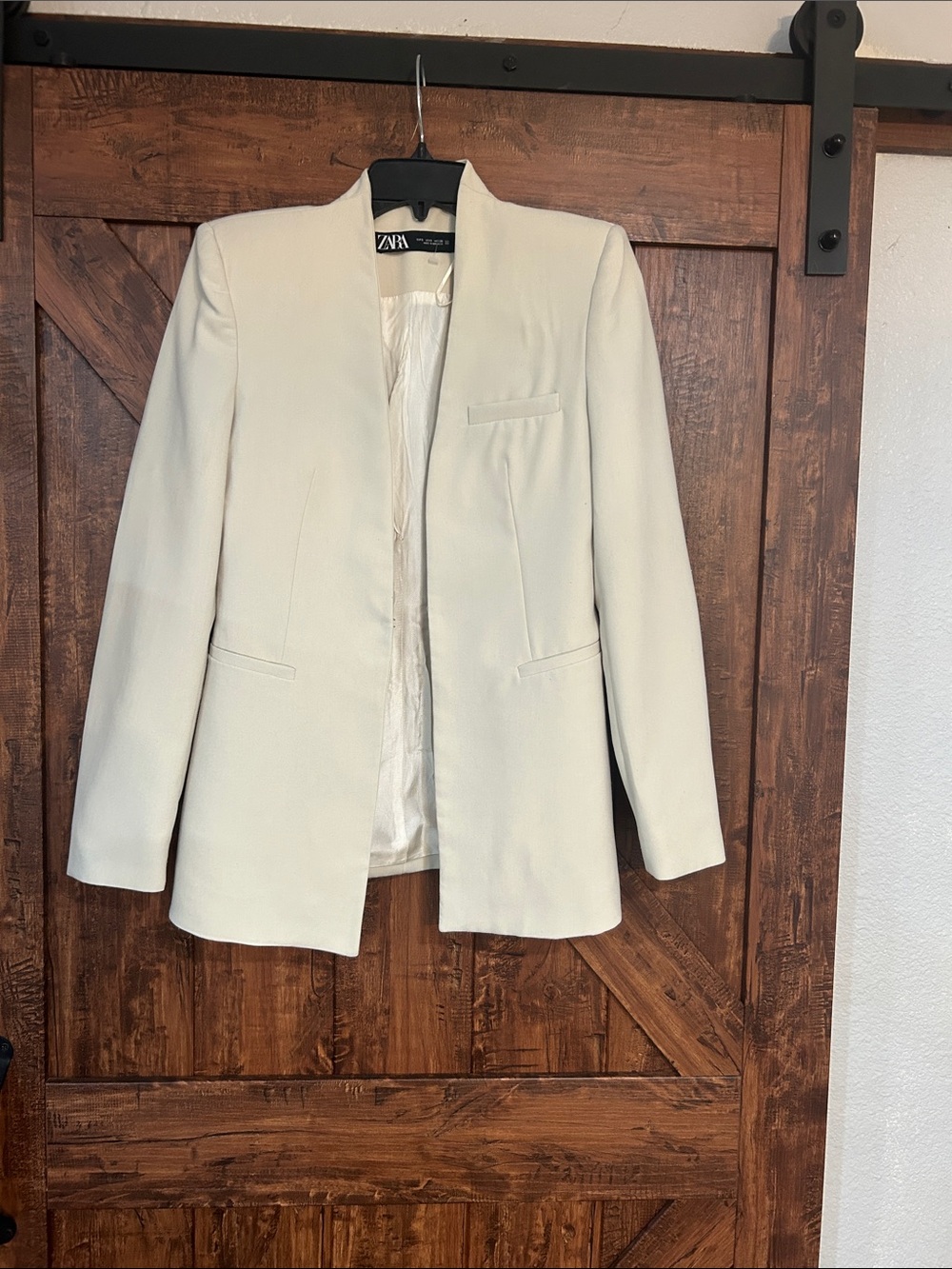 Zara Women's Light Cream Open-Front Blazer
